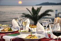 EPHESIA HOLIDAY BEACH CLUB Restaurants